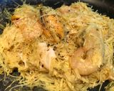 A picture of step 6 of Mussels Shrimps with Egg Sour Fried Rice Noodles.