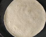 A picture of step 3 of Paneer shawarma roll.