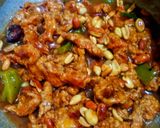 A picture of step 13 of Kung pao chicken.