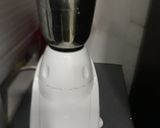 A picture of step 4 of Dates icecream.