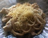 Foto del paso 4 de la receta: Fideos integrales con pollo, crema, verdeo y jamón