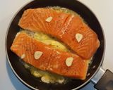 Foto del paso 4 de la receta: Salmón con cilantro y limón
