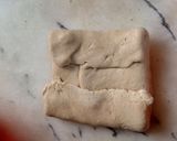 A picture of step 4 of Qeema paratha.