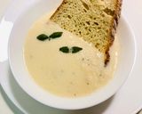 A picture of step 7 of Creamy Cauliflower Soup.