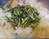Foto del paso 4 de la receta: Repollo guisado con espárragos verdes