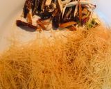 A picture of step 1 of Vermicelli kheer.