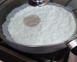 Foto del passaggio 2 della ricetta Focaccia Veloce Gluten Free Cotta in padella