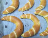 Tejes kifli (sós-köménymagos és fokhagymás) recept fázis 6 fotója