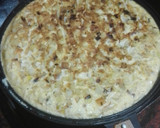 Foto del paso 6 de la receta: Tortilla de papas con cebolla y puerro sofrito y ensalada