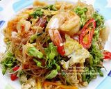 รูปขั้นตอนการทำที่ 4 ของ ผัดวุ้นเส้นดอกขจร