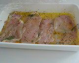 Foto del paso 18 de la receta: Pechuga de pollo marinada, macerada, al horno y alioli
