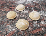 Foto del paso 6 de la receta: Sorrentinos de acelga y dos quesos