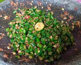 Foto langkah ke 3 dari resep Rujak kacang panjang.
