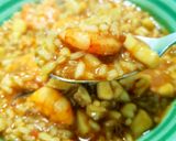 Foto del paso 4 de la receta Arroz caldoso de langostinos al ajillo con sepia 🦐🦑🍃🥳 ¡Feliz