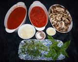 Foto del paso 1 de la receta Salsa de championes cremini con tomates. JON STYLE