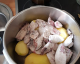 Foto del paso 1 de la receta: Chipirones con curry y puré de patata