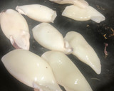 Foto del paso 1 de la receta: Calamares encebollados