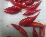 Foto langkah ke 2 dari resep Tumis Pakcoy Kol Ungu.