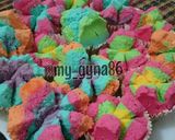 Foto langkah ke 5 dari resep Bolu Kukus Rainbow.