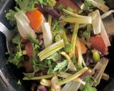 A picture of step 4 of Radish pods Salad.