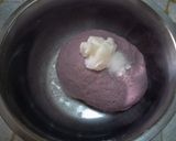Foto langkah ke 5 dari resep Roti Sobek Ubi Ungu Kukus.