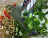 Foto langkah ke 5 dari resep Cah Taoge Ayam Kucai.