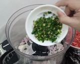 A picture of step 1 of Gajer K Kebab.