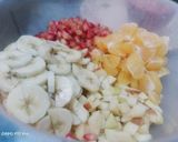 A picture of step 2 of Fruit chaat.