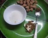 A picture of step 1 of Soyabean kheer.