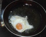 Foto del paso 4 de la receta: Huevos rotos al estilo Lucio
