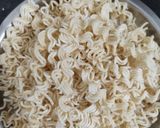 A picture of step 1 of Maggi chatpati bhel.