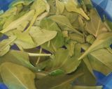 A picture of step 1 of Mustard Green Maggi.