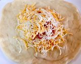 Hình bước làm 2 của món Pizza bomb