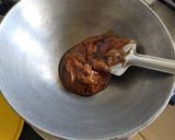 A picture of step 3 of Sukhadi - Gol Papdi.