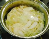 Foto langkah ke 2 dari resep Sup Ayam Kubis - favorit keluarga.