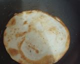 รูปขั้นตอนการทำที่ 2 ของ Fried tortilla with Scrambled Eggs ตอติญ่าทอดไส้ไข่คน