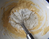 Foto del paso 2 de la receta: Alfajorcitos con dulce de leche al chocolate y semillas de amapolas