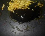 Foto langkah ke 3 dari resep Ayam goreng mentega.