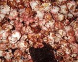 Foto langkah ke 2 dari resep Pop Corn Rasa Strawberry.