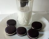 A picture of step 12 of Homemade Oreo cookies/biscuits.