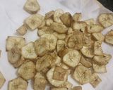 A picture of step 2 of Fry kela.