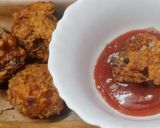 A picture of step 1 of Prawn pakoda.