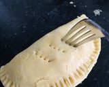 A picture of step 9 of Meatpies and Sour mayonnaise dip.