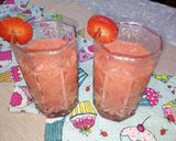 A picture of step 2 of Strawberry Pina Colada.