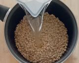 A picture of step 1 of Noodle Soup with Green Lentils.