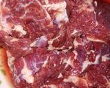 Foto langkah ke 1 dari resep Semur Daging tahu kentang.