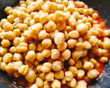 A picture of step 3 of Amritsari Chole kulcha.
