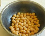 A picture of step 3 of Bottle gourd Koottu (suraikkai koottu in Tamil).
