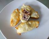 Sausage and apple mini pasties recipe step 2 photo