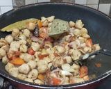 ম্যাগি মশলায় সোয়া তেহারি (Maggi masala soya tehari recipe in Bengali) রেসিপি ধাপ - 3 ছবি
